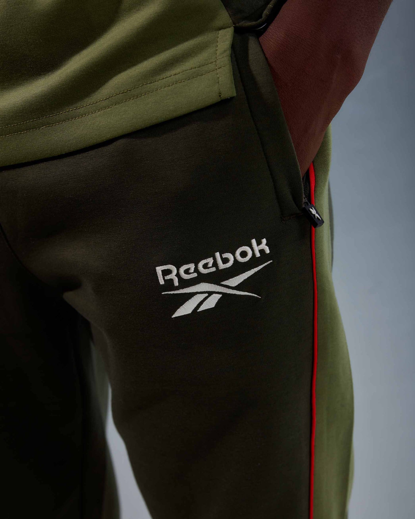 2026/27 Charlton Athletic Players Travel Pants